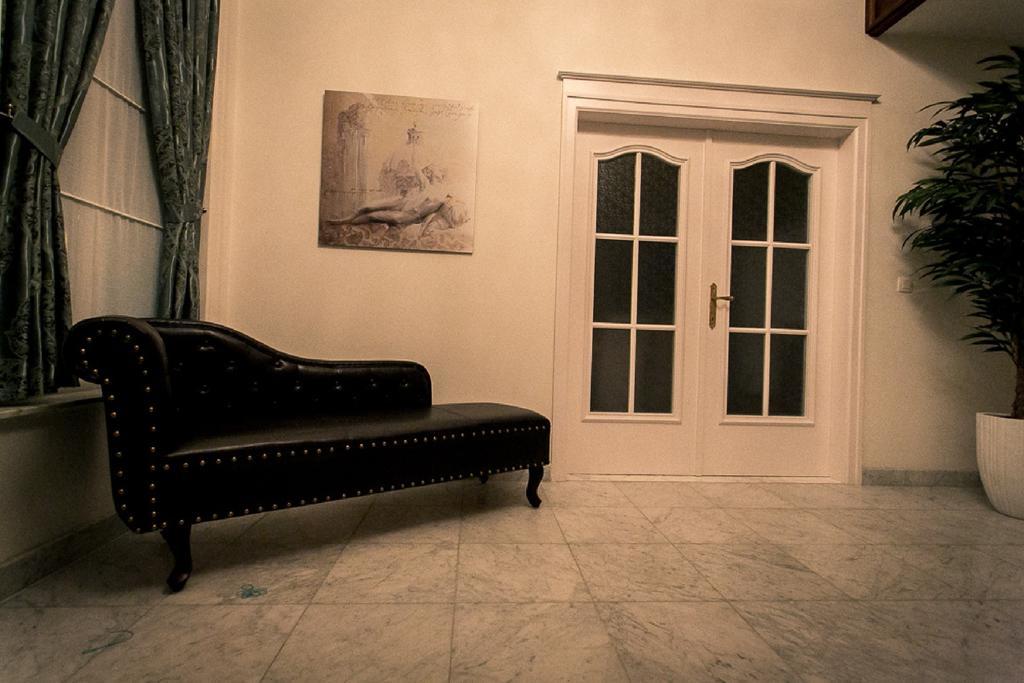 Villalux Kortessem ภายนอก รูปภาพ